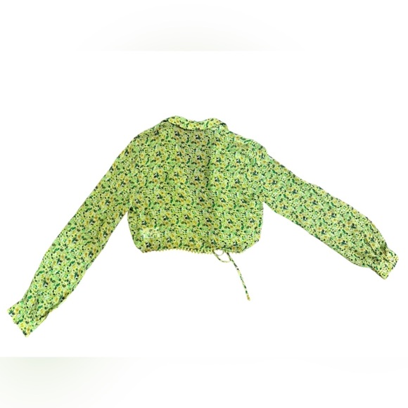 Favorite Daughter The Lover Wrap Top in Green Motif Size Medium - Picture 11 of 12